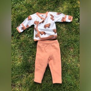 (Must bundle) Adorable Buffalo Print Baby Outfit